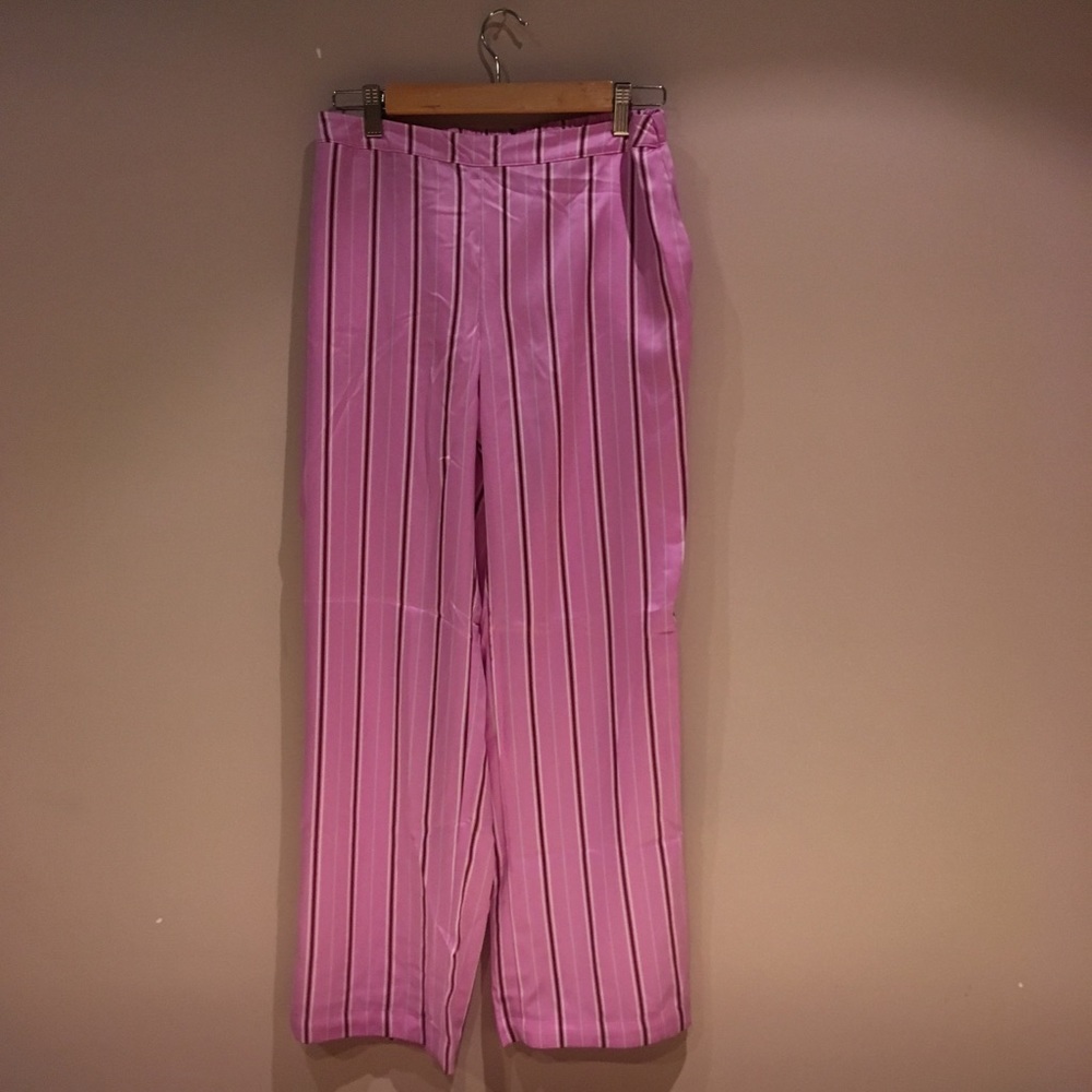 NWOT Victoria’s Secret Satin Pajama Pant Med Short